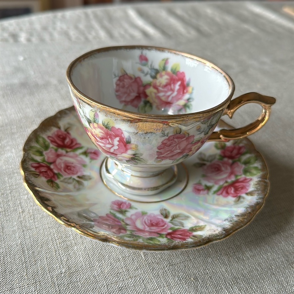 CASTLE Tea cup and Saucer
